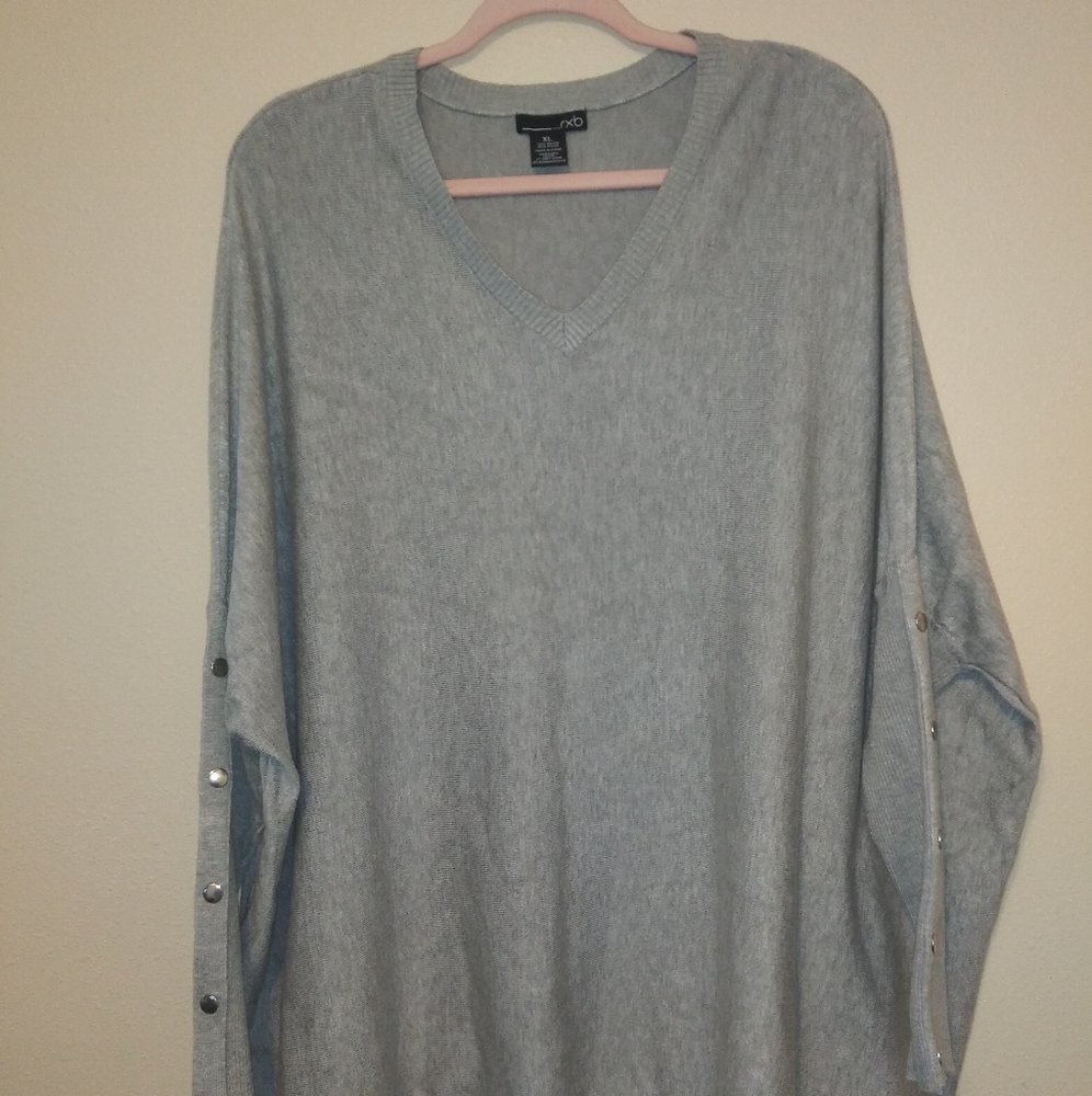 GRAY SWEATER - Picture 2 of 5